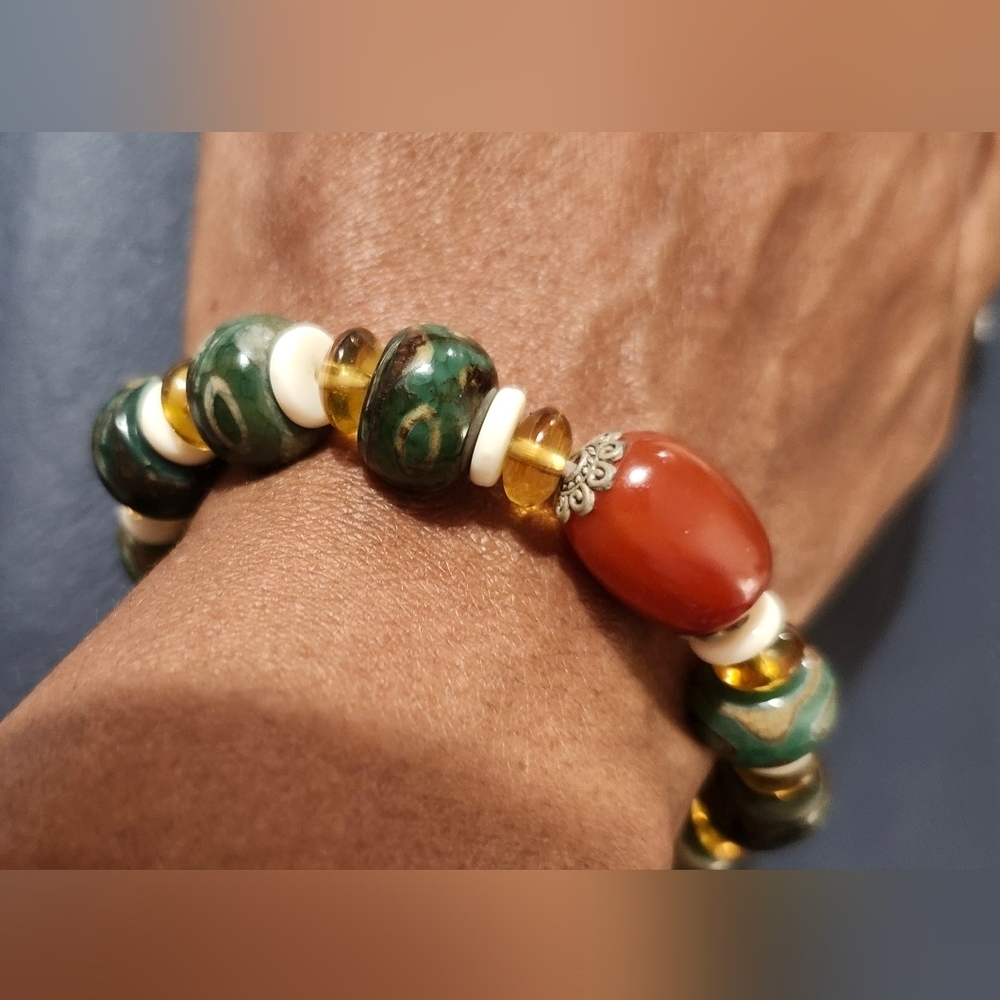 Natural Agate Tibetan Three-Eye DZI Bead Bracelet. Unisex Ethnic Retro